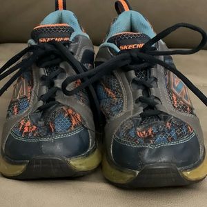 Skechers Skech Air Mega Kids Youth sz 4. Color orange/ blue.